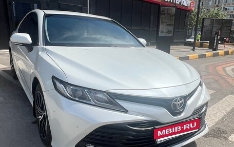 Toyota Camry, 2019 год, 2 520 000 рублей, 2 фотография