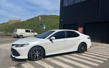 Toyota Camry, 2019 год, 2 520 000 рублей, 9 фотография