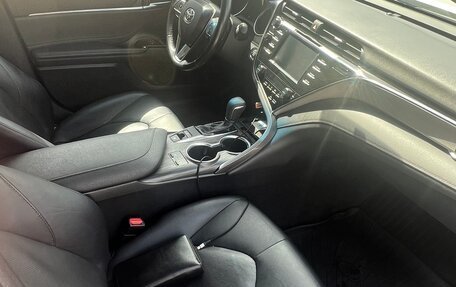 Toyota Camry, 2019 год, 2 520 000 рублей, 16 фотография