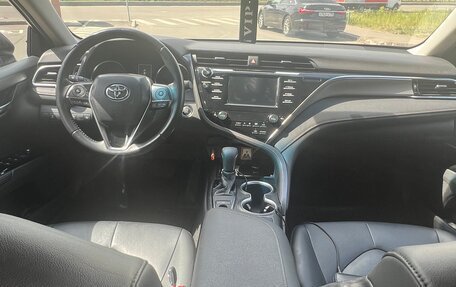 Toyota Camry, 2019 год, 2 520 000 рублей, 15 фотография