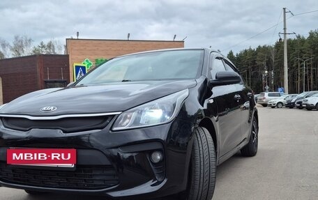 KIA Rio IV, 2018 год, 1 100 000 рублей, 4 фотография