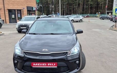 KIA Rio IV, 2018 год, 1 100 000 рублей, 3 фотография