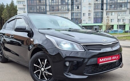 KIA Rio IV, 2018 год, 1 100 000 рублей, 5 фотография