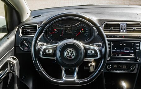 Volkswagen Polo VI (EU Market), 2018 год, 1 400 000 рублей, 16 фотография