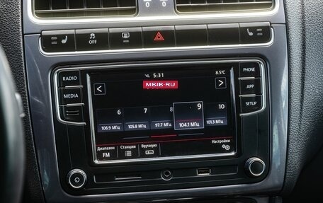 Volkswagen Polo VI (EU Market), 2018 год, 1 400 000 рублей, 21 фотография