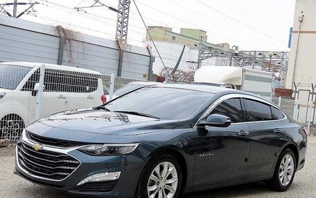 Chevrolet Malibu IX, 2022 год, 2 000 000 рублей, 1 фотография