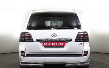 Toyota Land Cruiser 200, 2010 год, 2 800 000 рублей, 6 фотография