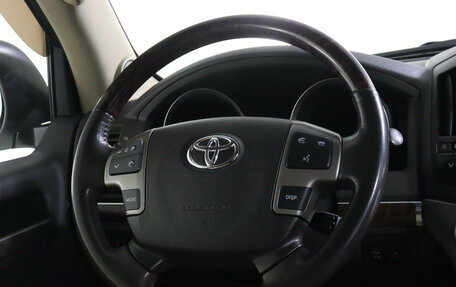 Toyota Land Cruiser 200, 2010 год, 2 800 000 рублей, 17 фотография