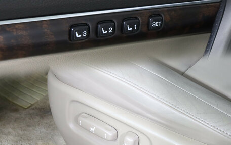 Toyota Land Cruiser 200, 2010 год, 2 800 000 рублей, 20 фотография