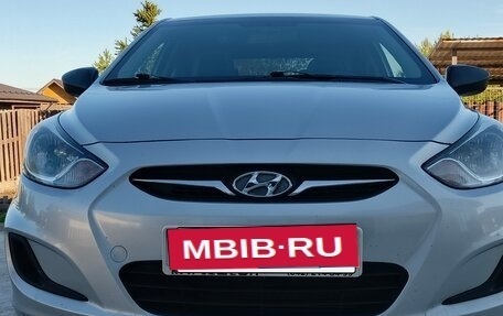 Hyundai Solaris II рестайлинг, 2014 год, 750 000 рублей, 3 фотография