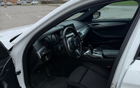 BMW 5 серия, 2018 год, 3 790 000 рублей, 8 фотография