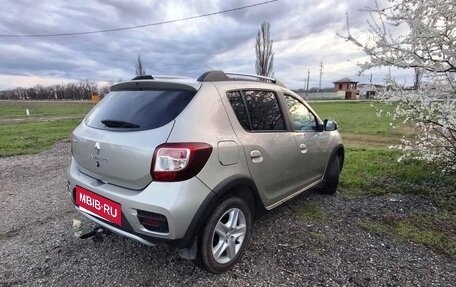 Renault Sandero II рестайлинг, 2018 год, 890 000 рублей, 5 фотография