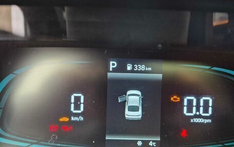 Hyundai Elantra, 2023 год, 2 200 000 рублей, 6 фотография