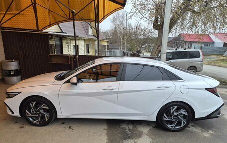 Hyundai Elantra, 2023 год, 2 200 000 рублей, 3 фотография