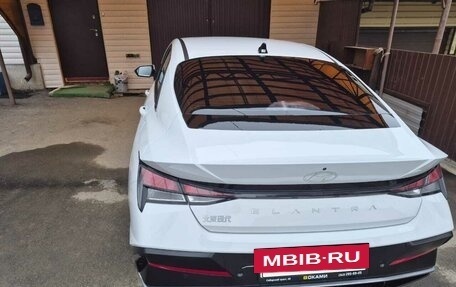 Hyundai Elantra, 2023 год, 2 200 000 рублей, 2 фотография