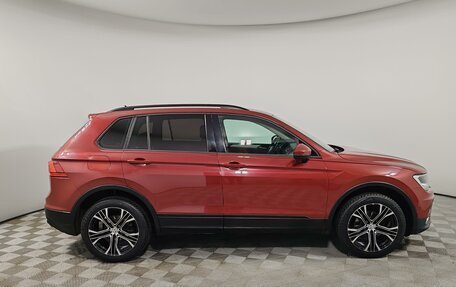 Volkswagen Tiguan II, 2017 год, 1 729 000 рублей, 4 фотография