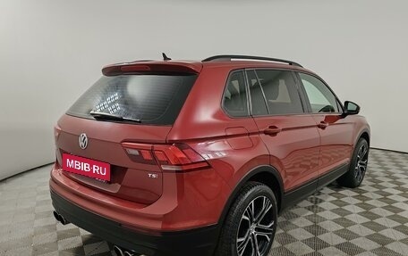 Volkswagen Tiguan II, 2017 год, 1 729 000 рублей, 5 фотография