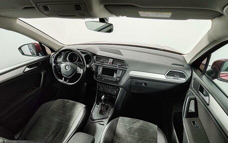 Volkswagen Tiguan II, 2017 год, 1 729 000 рублей, 11 фотография