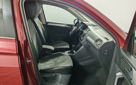 Volkswagen Tiguan II, 2017 год, 1 729 000 рублей, 19 фотография