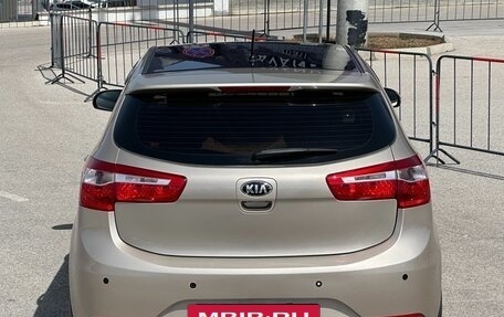 KIA Rio III рестайлинг, 2014 год, 1 097 000 рублей, 22 фотография