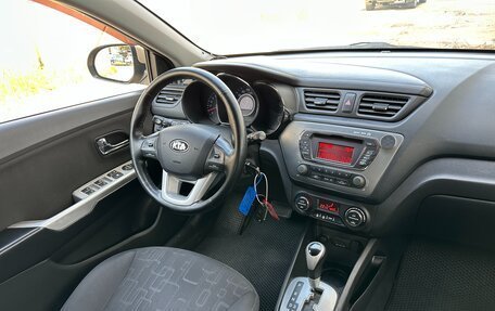 KIA Rio III рестайлинг, 2014 год, 1 097 000 рублей, 31 фотография