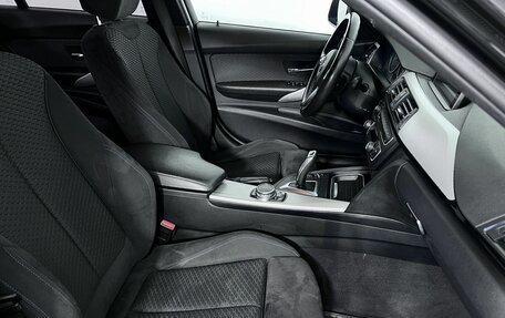 BMW 3 серия, 2015 год, 1 920 000 рублей, 12 фотография