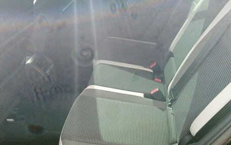 Volkswagen Tiguan II, 2020 год, 2 400 000 рублей, 7 фотография