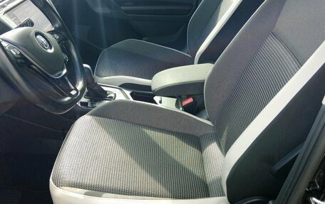 Volkswagen Tiguan II, 2020 год, 2 400 000 рублей, 6 фотография