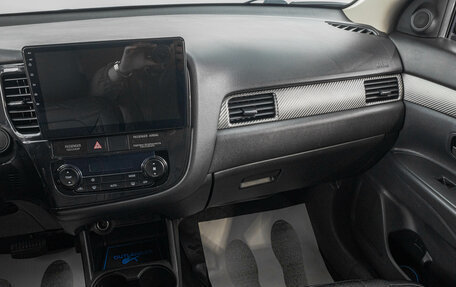 Mitsubishi Outlander III рестайлинг 3, 2013 год, 1 249 000 рублей, 18 фотография