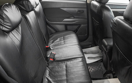 Mitsubishi Outlander III рестайлинг 3, 2013 год, 1 249 000 рублей, 21 фотография