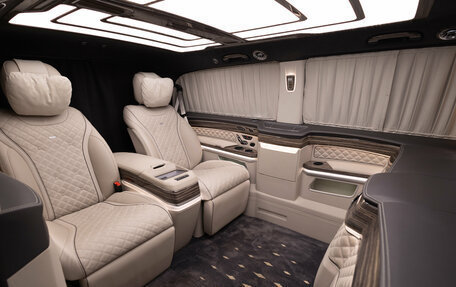 Mercedes-Benz V-Класс, 2021 год, 17 990 000 рублей, 2 фотография