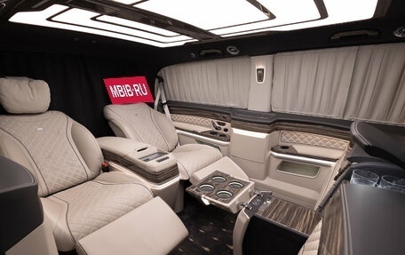 Mercedes-Benz V-Класс, 2021 год, 17 990 000 рублей, 12 фотография