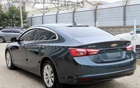Chevrolet Malibu IX, 2022 год, 2 000 000 рублей, 2 фотография