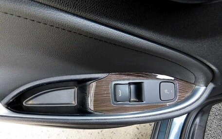 Chevrolet Malibu IX, 2022 год, 2 000 000 рублей, 14 фотография