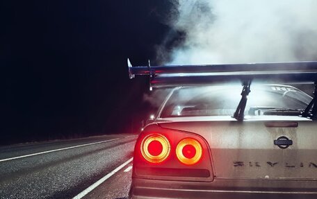 Nissan Skyline, 1998 год, 680 000 рублей, 2 фотография