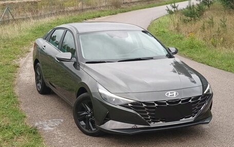Hyundai Elantra, 2023 год, 1 670 000 рублей, 2 фотография
