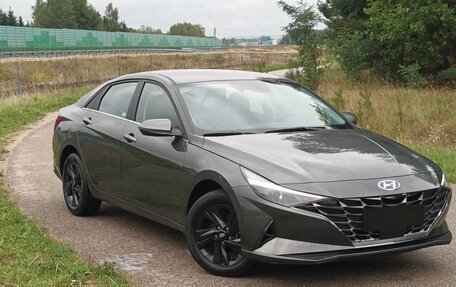 Hyundai Elantra, 2023 год, 1 670 000 рублей, 6 фотография