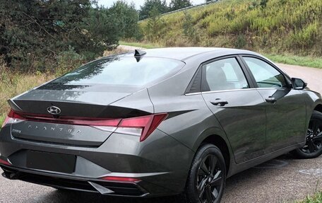 Hyundai Elantra, 2023 год, 1 670 000 рублей, 16 фотография