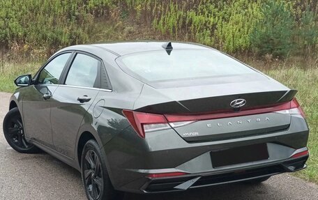 Hyundai Elantra, 2023 год, 1 670 000 рублей, 15 фотография