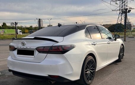 Toyota Camry, 2018 год, 2 690 000 рублей, 1 фотография