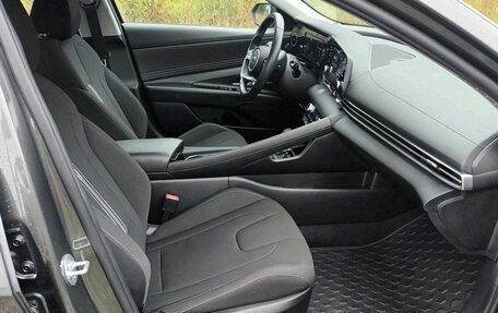 Hyundai Elantra, 2023 год, 1 670 000 рублей, 18 фотография