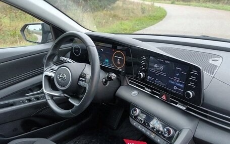 Hyundai Elantra, 2023 год, 1 670 000 рублей, 19 фотография