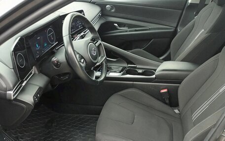 Hyundai Elantra, 2023 год, 1 670 000 рублей, 23 фотография