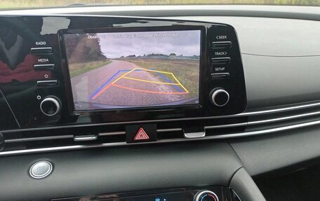 Hyundai Elantra, 2023 год, 1 670 000 рублей, 29 фотография