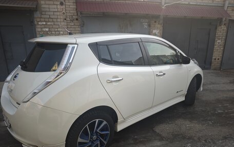 Nissan Leaf I, 2016 год, 650 000 рублей, 8 фотография