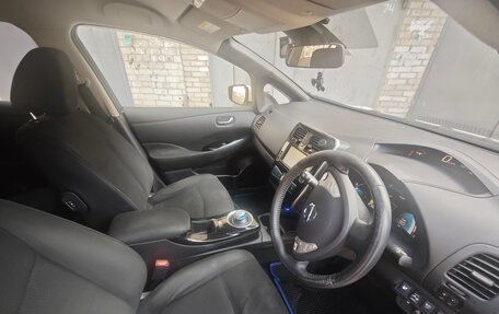 Nissan Leaf I, 2016 год, 650 000 рублей, 14 фотография