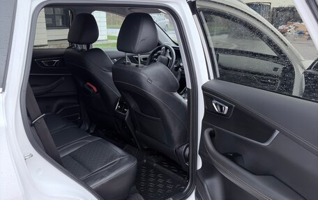 Chery Tiggo 8 I, 2021 год, 1 300 000 рублей, 8 фотография