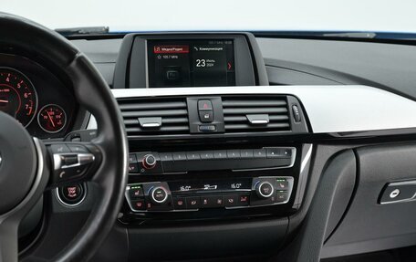 BMW 3 серия, 2017 год, 1 995 000 рублей, 12 фотография