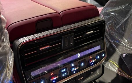 Toyota Land Cruiser, 2024 год, 13 300 000 рублей, 12 фотография