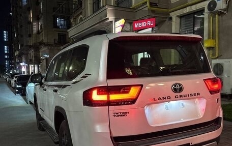 Toyota Land Cruiser, 2024 год, 13 300 000 рублей, 4 фотография